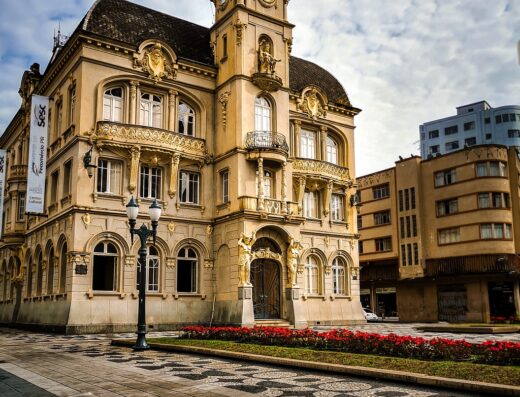 Curitiba: Explore o Centro Histórico de Curitiba