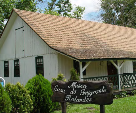 Carambeí + Castrolanda – Tour Holandês com Almoço Típico nos Campos Gerais